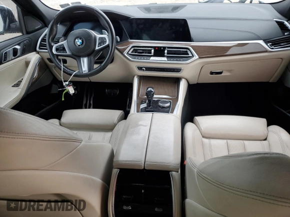 2021 BMW X6 sDrive40i z VIN 5UXCY4C08M9F34312, wystawiony jako Copart lot #87206474 z przebiegiem 67 851 mil mil oraz Czysty tytuł • Clean title. Historia ofert i sprzedaży dostępna na DreamBid. Obrazek 8.