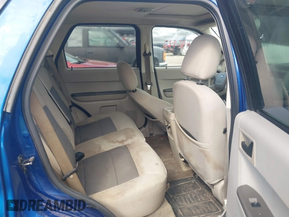 2008 Ford Escape XLT with VIN 1FMCU93168KE20965, listed as a IAAI auction lot 41896992 with 242,835 mi miles. Bid and sale history available at carsss.com. Image 8.
