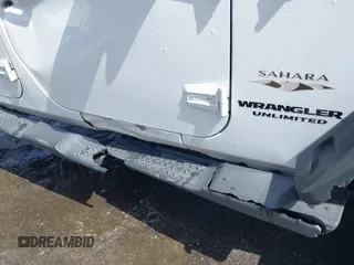 2017 Jeep Wrangler Unlimited Sahara z VIN 1C4BJWEG5HL731242, wystawiony jako IAAI lot #41891017 z przebiegiem 97 097 mil mil oraz . Historia ofert i sprzedaży dostępna na DreamBid. Obrazek 6.