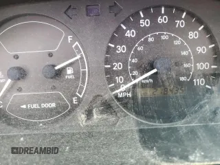 2001 Chevrolet Prizm с VIN 1Y1SK52881Z410735, выставлен на аукционе Copart как лот 88348905 с пробегом 218 435 миль миль и Списание • Salvage title. История ставок и продаж доступна на DreamBid. Изображение 9.