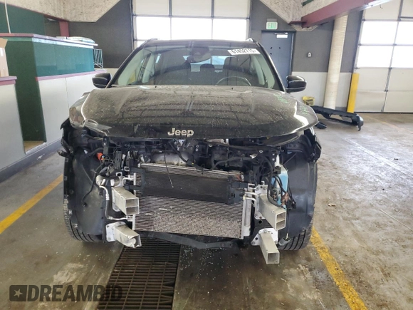 2020 Jeep Compass Latitude with VIN 3C4NJDBB3LT258349, listed as a Copart auction lot 61452715 with 80,933 mi miles and Salvage title. Bid and sale history available at DreamBid. Image 5.