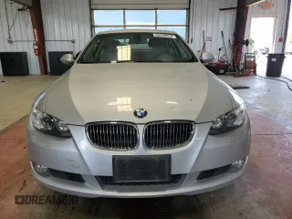2007 BMW 3 Series 328i z VIN WBAWB33597PU87646, wystawiony jako Copart lot #66590034 z przebiegiem 140 275 mil mil oraz Nie do naprawy. Historia ofert i sprzedaży dostępna na DreamBid. Obrazek 5.