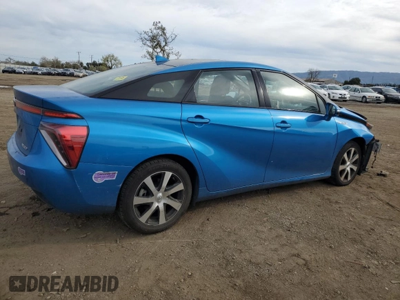 2019 Toyota Mirai with VIN JTDBVRBD0KA005923, listed as a Copart auction lot 50032775 with 60,729 mi miles and Salvage Title. Bid and sale history available at carsss.com. Image 3.