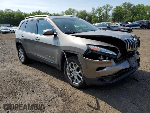 2017 Jeep Cherokee Latitude z VIN 1C4PJMCB3HW602710, wystawiony jako Copart lot #59660665 z przebiegiem 119 158 mil mil oraz Szkoda całkowita • Salvage title. Historia ofert i sprzedaży dostępna na DreamBid. Obrazek 4.