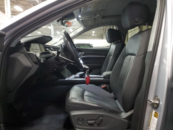 2021 Audi e-tron Premium Plus with VIN WA1LAAGE8MB015982, listed as a Copart auction lot 47356315 with 43,618 mi miles and Non Repairable. Bid and sale history available at carsss.com. Image 7.