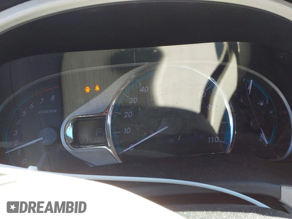 2011 Toyota Sienna XLE with VIN 5TDDK3DC8BS009739, listed as a IAAI auction lot 41638710 with 235,396 mi miles. Bid and sale history available at carsss.com. Image 7.