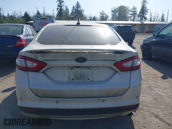 2016 Ford Fusion Titanium Hybrid with VIN 3FA6P0RU2GR357739, listed as a IAAI auction lot 42120441 with 151,201 mi miles. Bid and sale history available at carsss.com. Image 16.