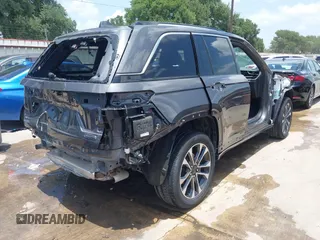 2022 Jeep Grand Cherokee Overland with VIN 1C4RJHDG6N8580874, listed as a IAAI auction lot 42498940 with 19,818 mi miles and . Bid and sale history available at DreamBid. Image 4.