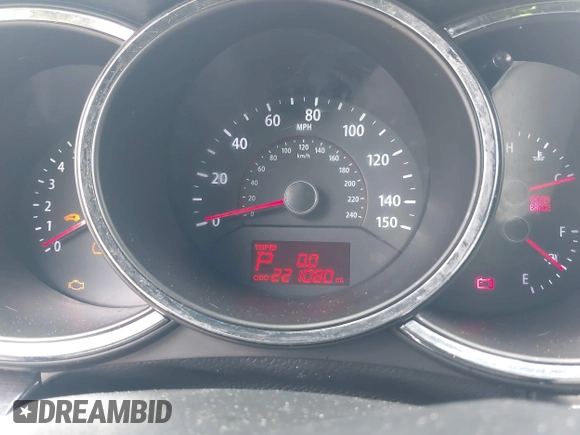 2013 Kia Sorento EX with VIN 5XYKU3A69DG318488, listed as a IAAI auction lot 42618875 with 221,080 mi miles and . Bid and sale history available at DreamBid. Image 7.
