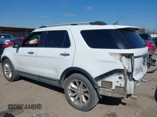 2014 Ford Explorer XLT with VIN 1FM5K7D84EGC20339, listed as a IAAI auction lot 41626166 with 172,956 mi miles and . Bid and sale history available at carsss.com. Image 3.