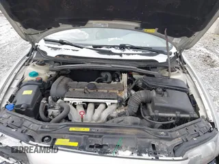 2001 Volvo V70 with VIN YV1SW61R412116714, listed as a IAAI auction lot 41241427 with 133,812 mi miles. Bid and sale history available at carsss.com. Image 10.