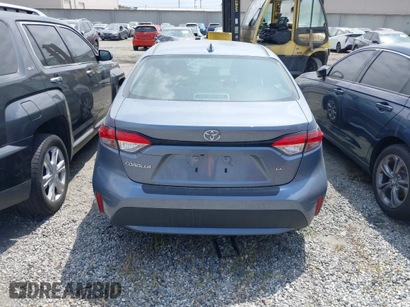 2022 Toyota Corolla LE with VIN 5YFEPMAE9NP305268, listed as a IAAI auction lot 41885120 with 32,304 mi miles. Bid and sale history available at carsss.com. Image 17.
