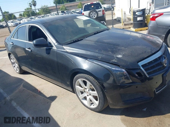 2013 Cadillac ATS z VIN 1G6AA5RA8D0139683, wystawiony jako IAAI lot #42410090 z przebiegiem 127 323 mil mil oraz . Historia ofert i sprzedaży dostępna na DreamBid. Obrazek 1.