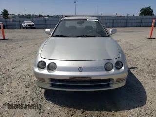 1997 Acura Integra z VIN JH4DB7552VS007910, wystawiony jako Copart lot #61739265 z przebiegiem 149 292 mil mil oraz Czysty tytuł • Clean title. Historia ofert i sprzedaży dostępna na DreamBid. Obrazek 5.