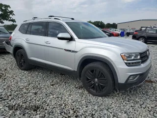 2018 Volkswagen Atlas SEL Premium with VIN 1V2NR2CAXJC589357, listed as a Copart auction lot 56536175 with 69,543 mi miles and Salvage title. Bid and sale history available at DreamBid. Image 4.