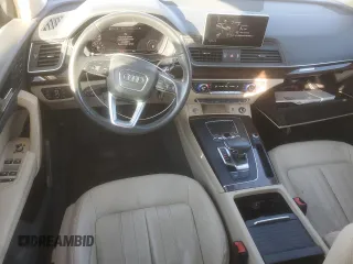 2020 Audi Q5 Premium Plus z VIN WA1BNAFY1L2041348, wystawiony jako Copart lot #54610025 z przebiegiem 59 132 mil mil oraz Szkoda całkowita • Salvage title. Historia ofert i sprzedaży dostępna na DreamBid. Obrazek 8.