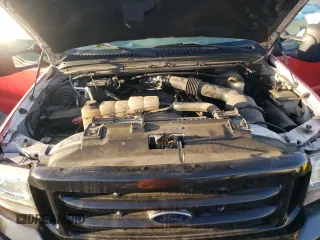 2003 Ford F-350 z VIN 1FDSF34L13EA67061, wystawiony jako Copart lot #82886924 z przebiegiem 159 097 mil mil oraz Czysty tytuł • Clean title. Historia ofert i sprzedaży dostępna na DreamBid. Obrazek 12.
