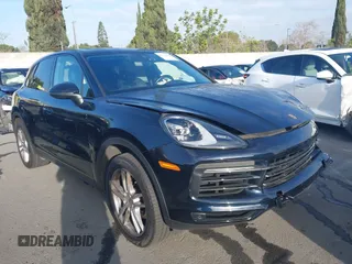 2020 Porsche Cayenne z VIN WP1AA2AY3LDA04136, wystawiony jako IAAI lot #41713339 z przebiegiem 24 513 mil mil oraz . Historia ofert i sprzedaży dostępna na DreamBid. Obrazek 1.