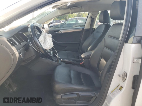2015 Volkswagen Jetta Sport with VIN 3VWD17AJ8FM346394, listed as a Copart auction lot 59743945 with 144,958 mi miles and Salvage title. Bid and sale history available at DreamBid. Image 7.
