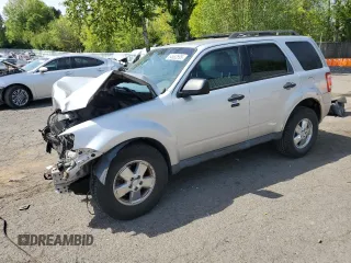 2012 Ford Escape XLT z VIN 1FMCU0DG8CKA64929, wystawiony jako Copart lot #54632595 z przebiegiem Nie podano mil oraz Szkoda całkowita • Salvage title. Historia ofert i sprzedaży dostępna na DreamBid. Obrazek 1.
