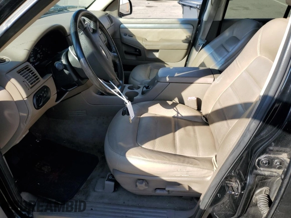 2004 Ford Explorer XLT с VIN 1FMZU63K54UA05281, выставлен на аукционе Copart как лот 77809054 с пробегом 101 415 миль миль и Списание • Salvage title. История ставок и продаж доступна на DreamBid. Изображение 7.