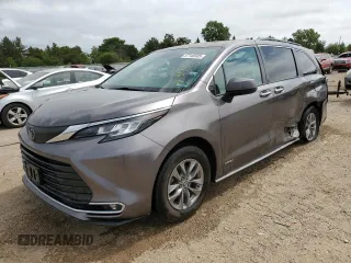 2021 Toyota Sienna XLE с VIN 5TDJSKFC0MS033577, выставлен на аукционе Copart как лот 57146505 с пробегом 60 397 миль миль и Списание • Salvage title. История ставок и продаж доступна на DreamBid. Изображение 1.