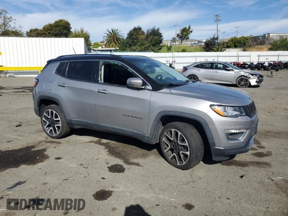 2017 Jeep Compass Limited z VIN 3C4NJDCB4HT631422, wystawiony jako Copart lot #52978345 z przebiegiem 81 666 mil mil oraz Szkoda całkowita • Salvage title. Historia ofert i sprzedaży dostępna na DreamBid. Obrazek 4.
