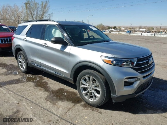2023 Ford Explorer XLT with VIN 1FMSK8DH2PGA77192, listed as a IAAI auction lot 41743404 with 39,753 mi miles. Bid and sale history available at carsss.com. Image 1.