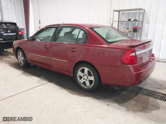 2007 Chevrolet Malibu LTZ with VIN 1G1ZU57N37F201188, listed as a IAAI auction lot 41939554 with 195,886 mi miles. Bid and sale history available at carsss.com. Image 3.