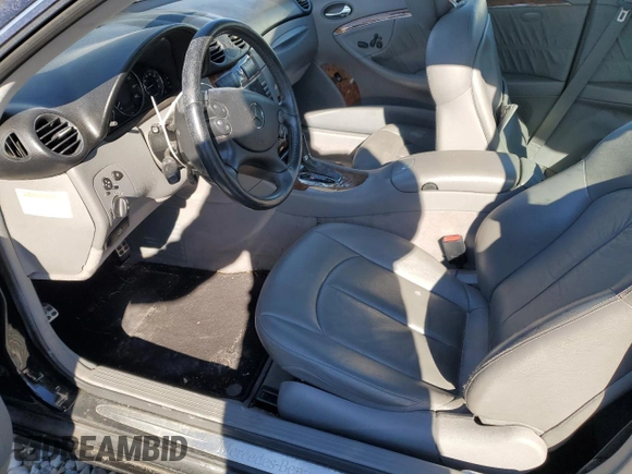 2006 Mercedes-Benz CLK 350 z VIN WDBTJ56J66F176661, wystawiony jako Copart lot #88700305 z przebiegiem 149 944 mil mil oraz Szkoda całkowita • Salvage title. Historia ofert i sprzedaży dostępna na DreamBid. Obrazek 7.