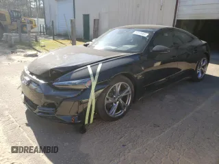 2023 Audi e-tron GT Premium Plus z VIN WAUFJBFW6P7002994, wystawiony jako Copart lot #50310483 z przebiegiem 1682 mil mil oraz . Historia ofert i sprzedaży dostępna na DreamBid. Obrazek 1.