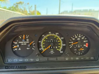 1994 Mercedes-Benz E Class with VIN WDBEA66EXRC118091, listed as a Copart auction lot 49828645 with 92,370 mi miles and Clean Title. Bid and sale history available at carsss.com. Image 8.