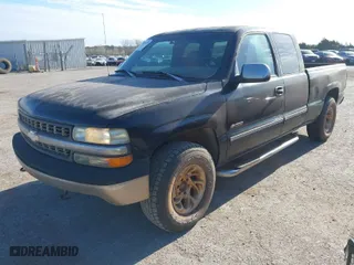 1999 Chevrolet Silverado 1500 LS with VIN 1GCEK19T5XE193438, listed as a IAAI auction lot 41883649 with 65,768 mi miles. Bid and sale history available at carsss.com. Image 2.