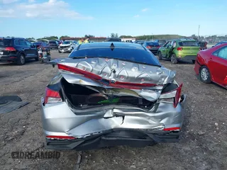 2022 Hyundai Elantra SEL with VIN 5NPLM4AG4NH057669, listed as a IAAI auction lot 41650329 with 14,763 mi miles and . Bid and sale history available at DreamBid. Image 16.