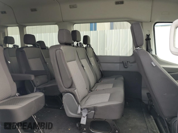 2024 Ford Transit Passenger XL z VIN 1FBAX2C85RKA36446, wystawiony jako Copart lot #60238785 z przebiegiem 325 mil mil oraz Czysty tytuł • Clean title. Historia ofert i sprzedaży dostępna na DreamBid. Obrazek 11.