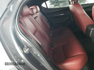2024 Mazda 3 S Carbon Edition с VIN JM1BPBLM5R1701011, выставлен на аукционе Copart как лот 47946365 с пробегом 27 132 миль миль и Списание • Salvage title. История ставок и продаж доступна на DreamBid. Изображение 10.