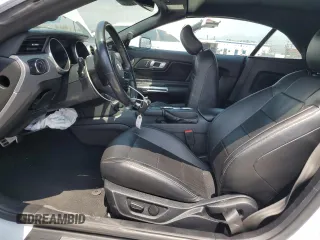 2022 Ford Mustang EcoBoost z VIN 1FATP8UHXN5101943, wystawiony jako Copart lot #55605855 z przebiegiem 62 839 mil mil oraz Szkoda całkowita • Salvage title. Historia ofert i sprzedaży dostępna na DreamBid. Obrazek 7.