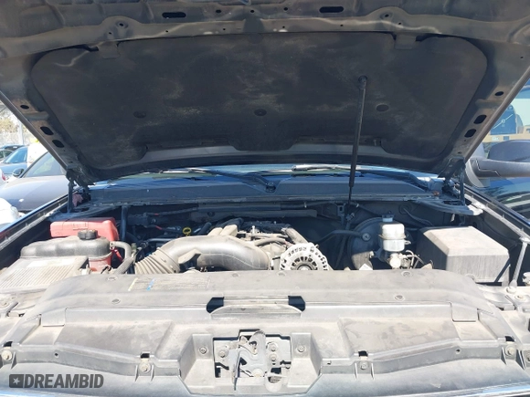 2007 Chevrolet Suburban LT with VIN 3GNFC16J07G243215, listed as a IAAI auction lot 41631673 with 200,990 mi miles. Bid and sale history available at carsss.com. Image 10.