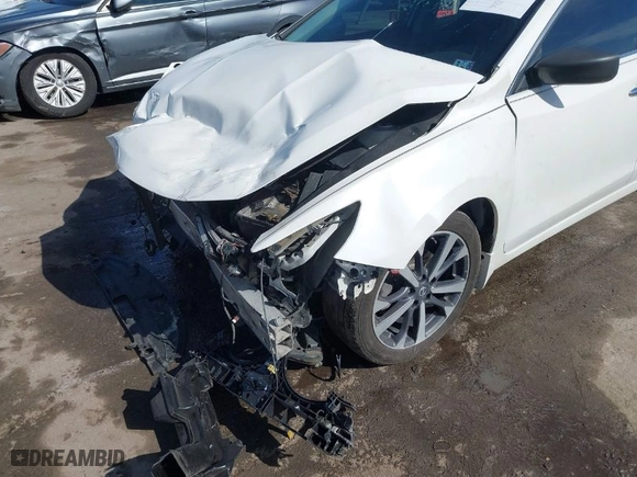 2016 Nissan Altima 2.5 SR with VIN 1N4AL3AP0GN374846, listed as a IAAI auction lot 41659546 with 126,496 mi miles. Bid and sale history available at carsss.com. Image 6.