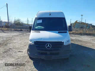 2024 Mercedes-Benz Sprinter Cargo with VIN W1Y4NCHY2RT177333, listed as a IAAI auction lot 40842688 with Not Provided miles. Bid and sale history available at carsss.com. Image 12.