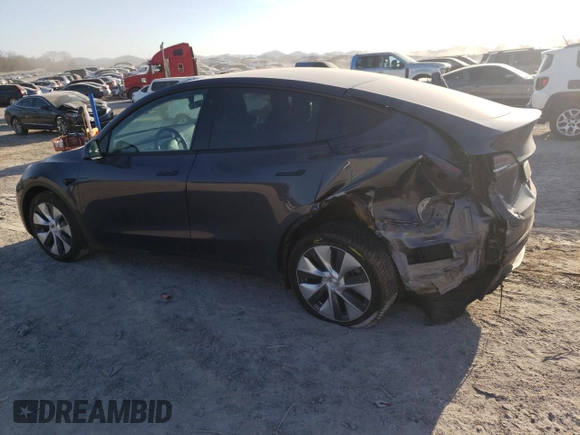2022 Tesla Model Y Long Range with VIN 7SAYGDEE6NF331851, listed as a Copart auction lot 43600955 with 32,680 mi miles and Salvage Title. Bid and sale history available at DreamBid. Image 2.