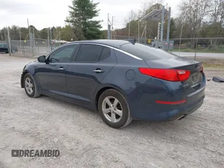 2015 Kia Optima LX z VIN 5XXGM4A79FG441283, wystawiony jako IAAI lot #40834778 z przebiegiem 210 110 mil mil oraz . Historia ofert i sprzedaży dostępna na DreamBid. Obrazek 3.