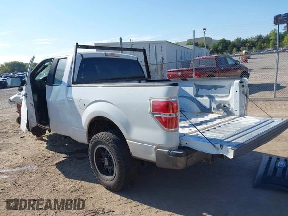 2010 Ford F-150 XL with VIN 1FTFX1CV5AKE80514, listed as a IAAI auction lot 40383433 with 142,072 mi miles. Bid and sale history available at carsss.com. Image 3.