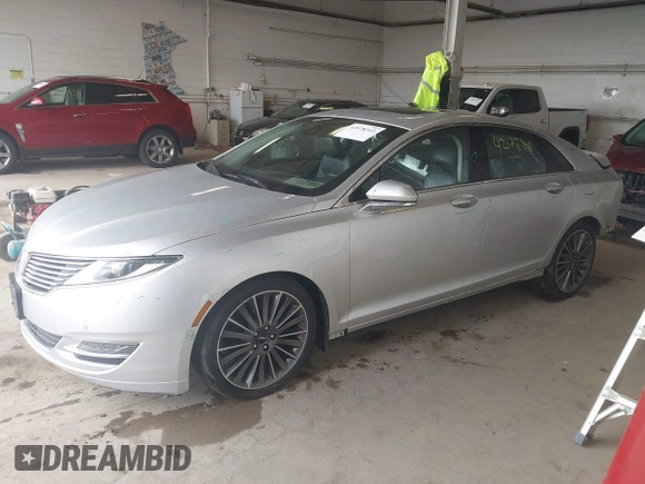 2016 Lincoln MKZ Hybrid z VIN 3LN6L2LU5GR608372, wystawiony jako IAAI lot #42078341 z przebiegiem 141 887 mil mil oraz . Historia ofert i sprzedaży dostępna na DreamBid. Obrazek 2.