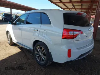 2014 Kia Sorento SX with VIN 5XYKW4A76EG438386, listed as a IAAI auction lot 41841587 with 183,076 mi miles. Bid and sale history available at carsss.com. Image 3.
