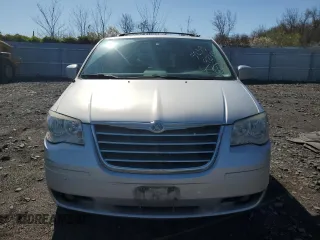 2008 Chrysler Town & Country Touring with VIN 2A8HR54PX8R844456, listed as a Copart auction lot 52339245 with 106,498 mi miles and Salvage Title. Bid and sale history available at carsss.com. Image 5.