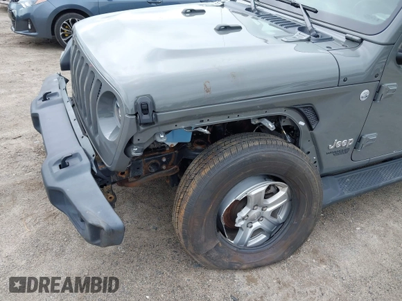 2020 Jeep Wrangler Unlimited Black and Tan with VIN 1C4HJXDG5LW187222, listed as a IAAI auction lot 42238194 with 9,237 mi miles and . Bid and sale history available at DreamBid. Image 6.