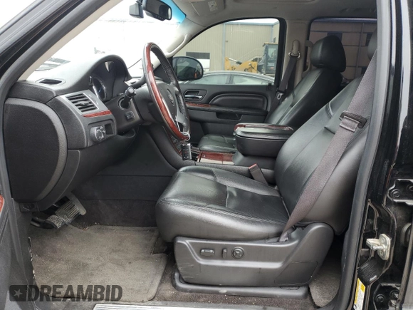 2013 Cadillac Escalade Premium with VIN 1GYS4CEF3DR150711, listed as a Copart auction lot 44190145 with 105,547 mi miles and Clean Title. Bid and sale history available at carsss.com. Image 7.
