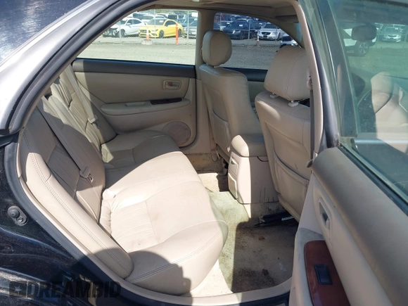 2001 Lexus ES 300 with VIN JT8BF28G010316809, listed as a IAAI auction lot 42175771 with 235,150 mi miles and . Bid and sale history available at carsss.com. Image 8.