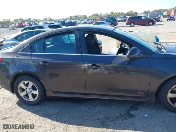 2014 Chevrolet Cruze 1LT with VIN 1G1PD5SB5E7167394, listed as a IAAI auction lot 41795007 with 1 mi miles. Bid and sale history available at carsss.com. Image 13.